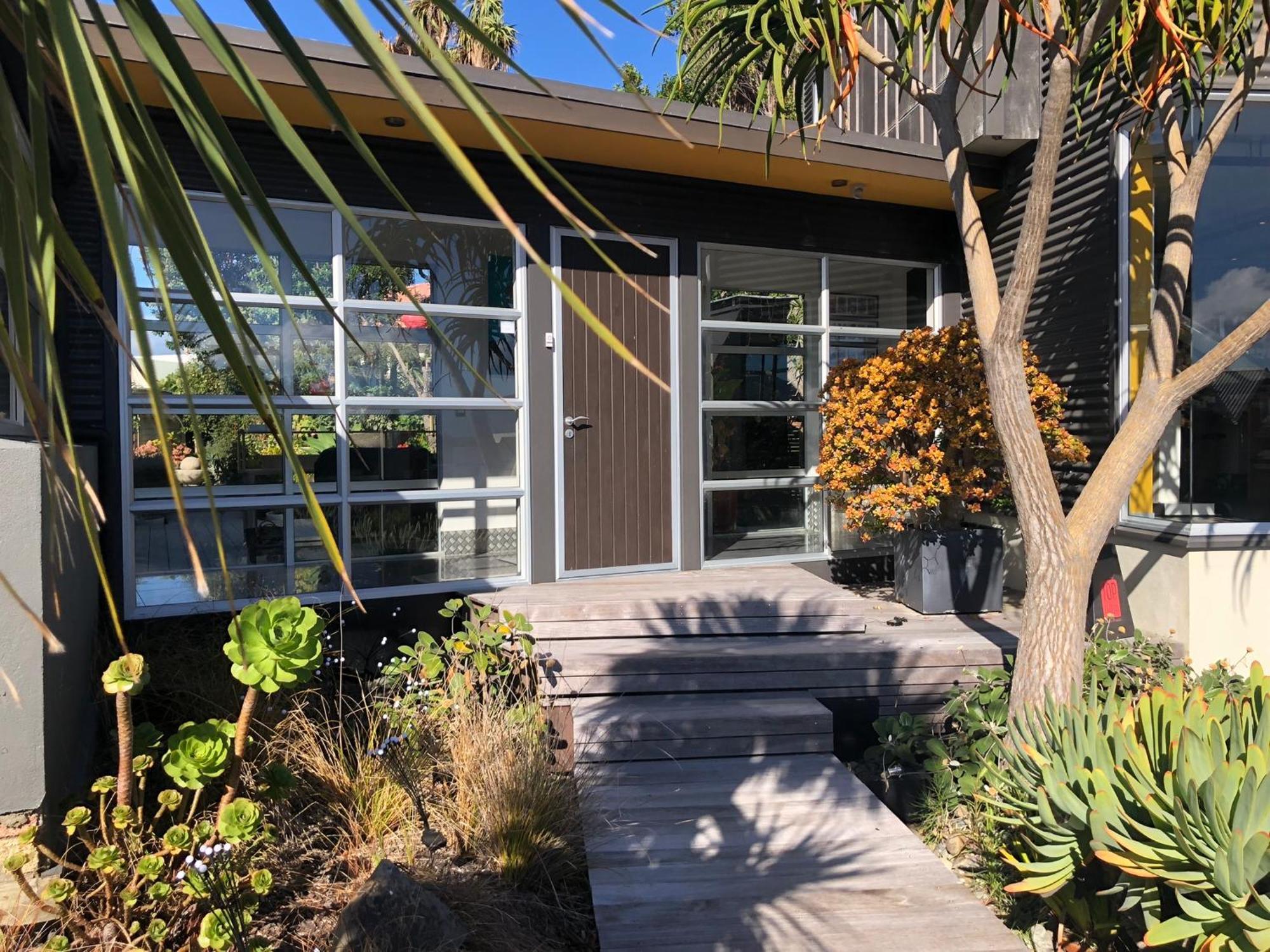 Top Floor Bed And Breakfast Paraparaumu Exterior foto